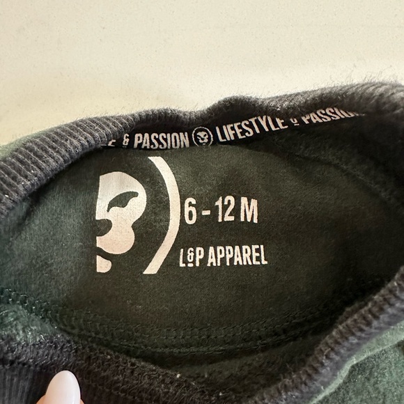 Crew neck sweatshirt 6-12 months - Picture 2 of 2